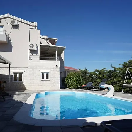 Villa Batalic *